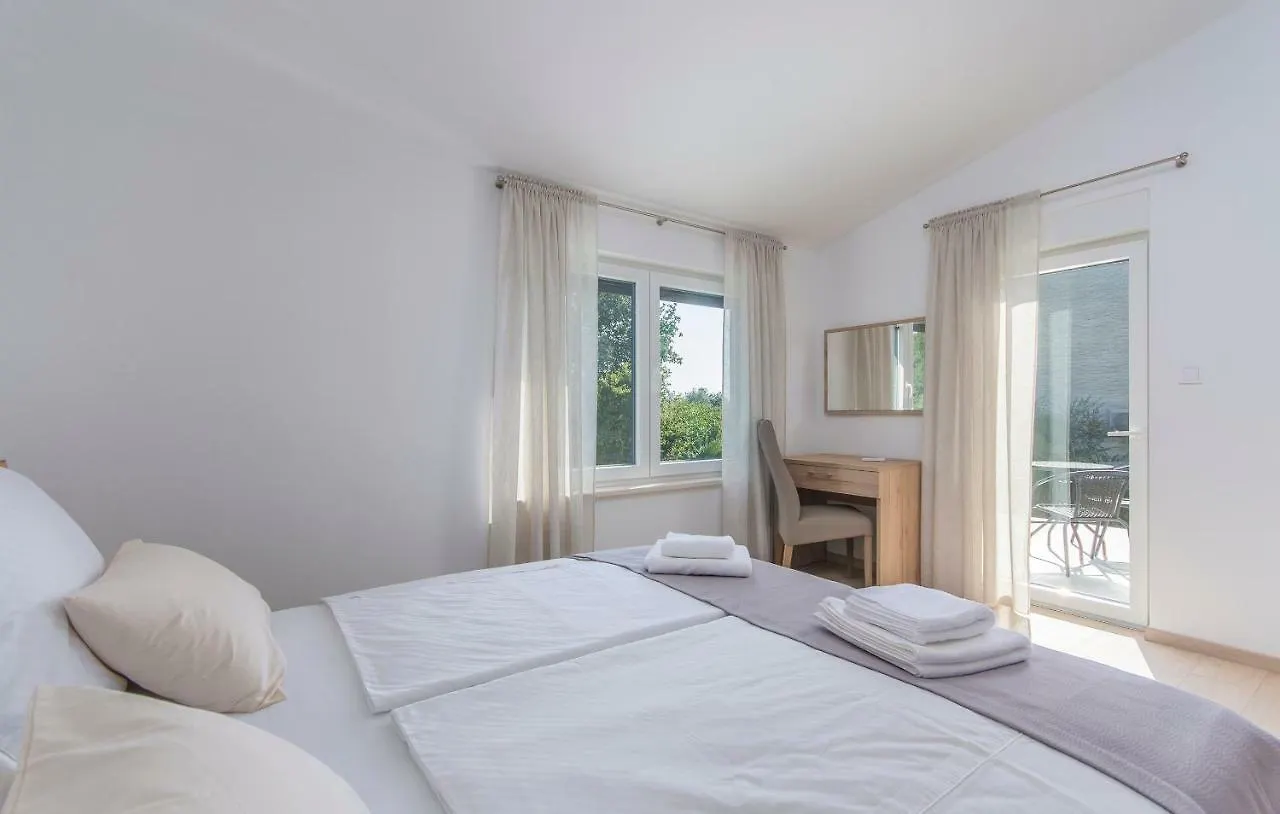 Villa Ana 1863 Poreč Prázdninový dům